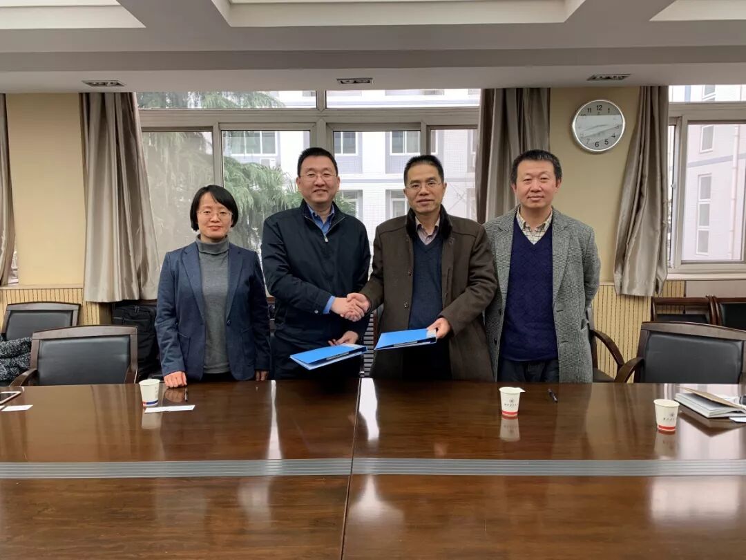 《中兴新云与西北工业大学管理学院签署战略合作协议》配图 1
