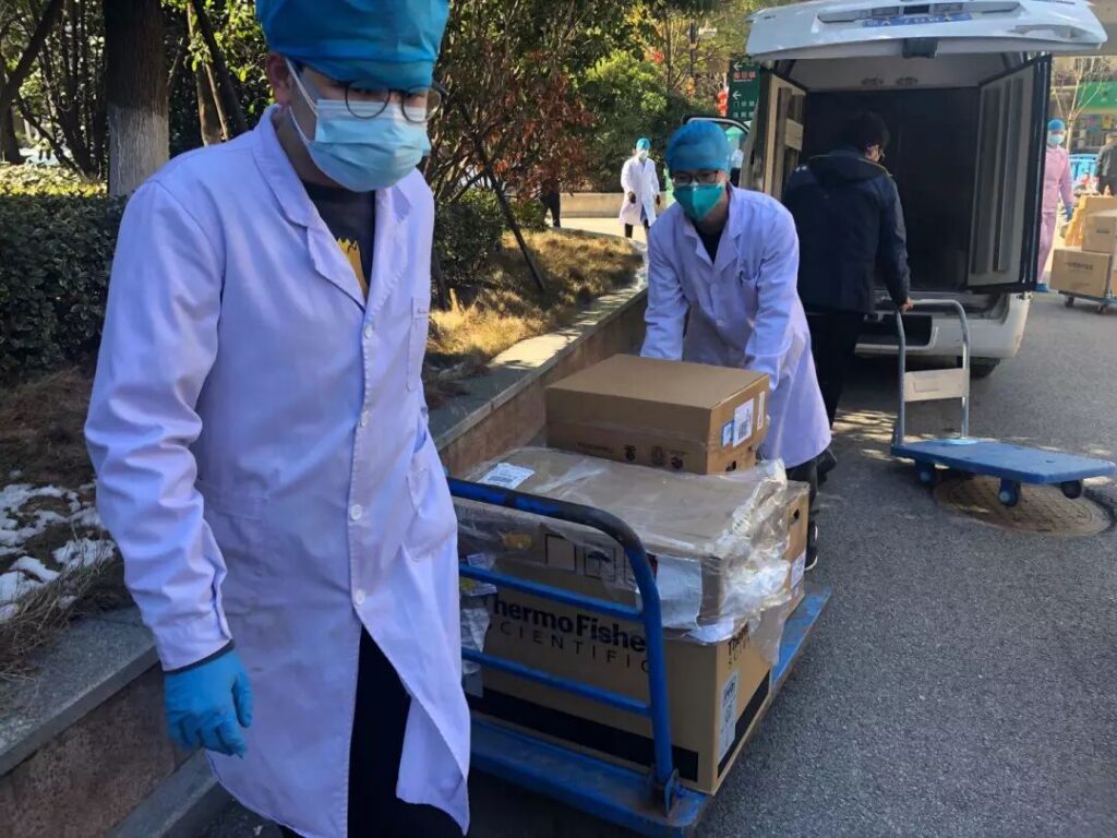 百万核酸检测设备已到位 中兴公益助力医院硬核战“疫”