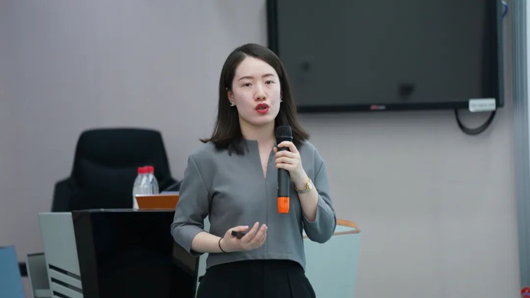 《中兴新云与华中科技大学管理学院开展财务数智化教学研讨》配图 8