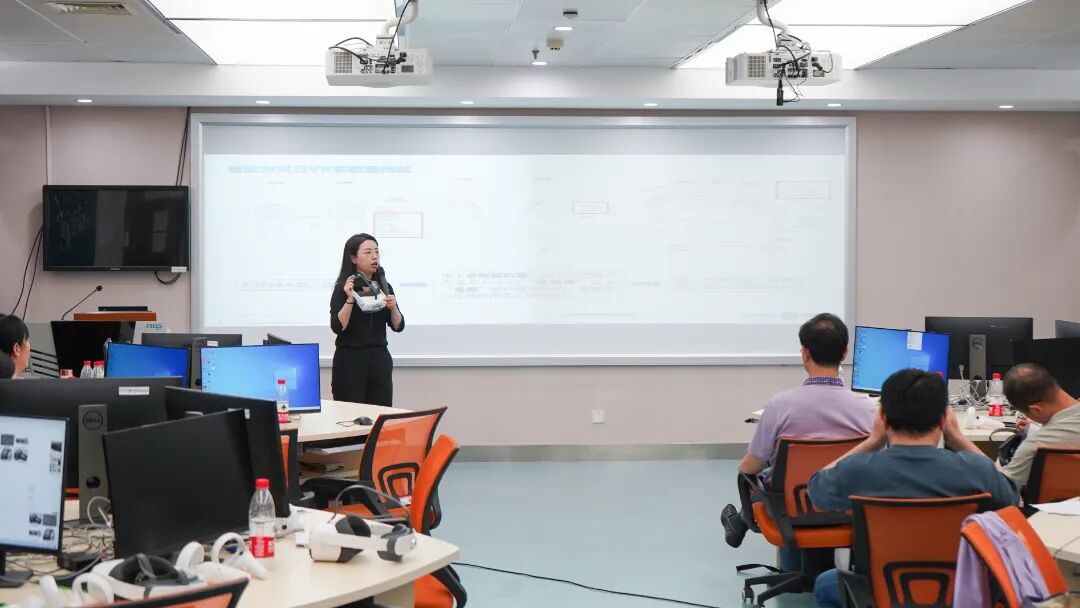 《中兴新云与华中科技大学管理学院开展财务数智化教学研讨》配图 9