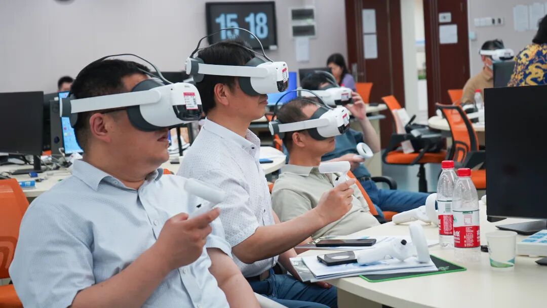 《中兴新云与华中科技大学管理学院开展财务数智化教学研讨》配图 10