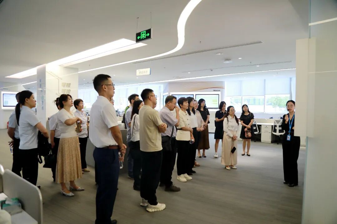 展厅参观 · 图4