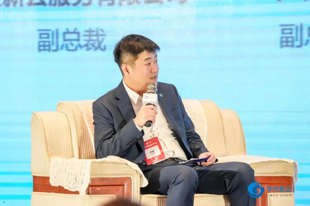 圆桌主持人：栾奕敬 中兴新云副总裁